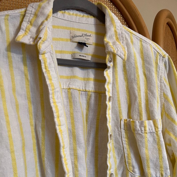 Universal Thread | button up top - Picture 3 of 10